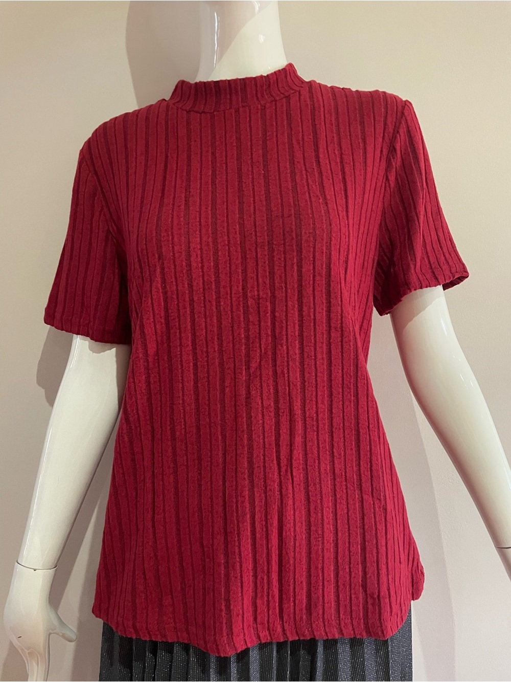 Red Ribbed Short-Sleeve Knit Top - Classic Women's Tee